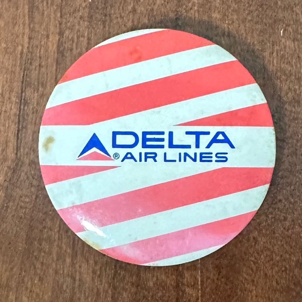 Vintage 60s/70s Delta Airlines Red White Striped Button Pin Pinback 2” Flight